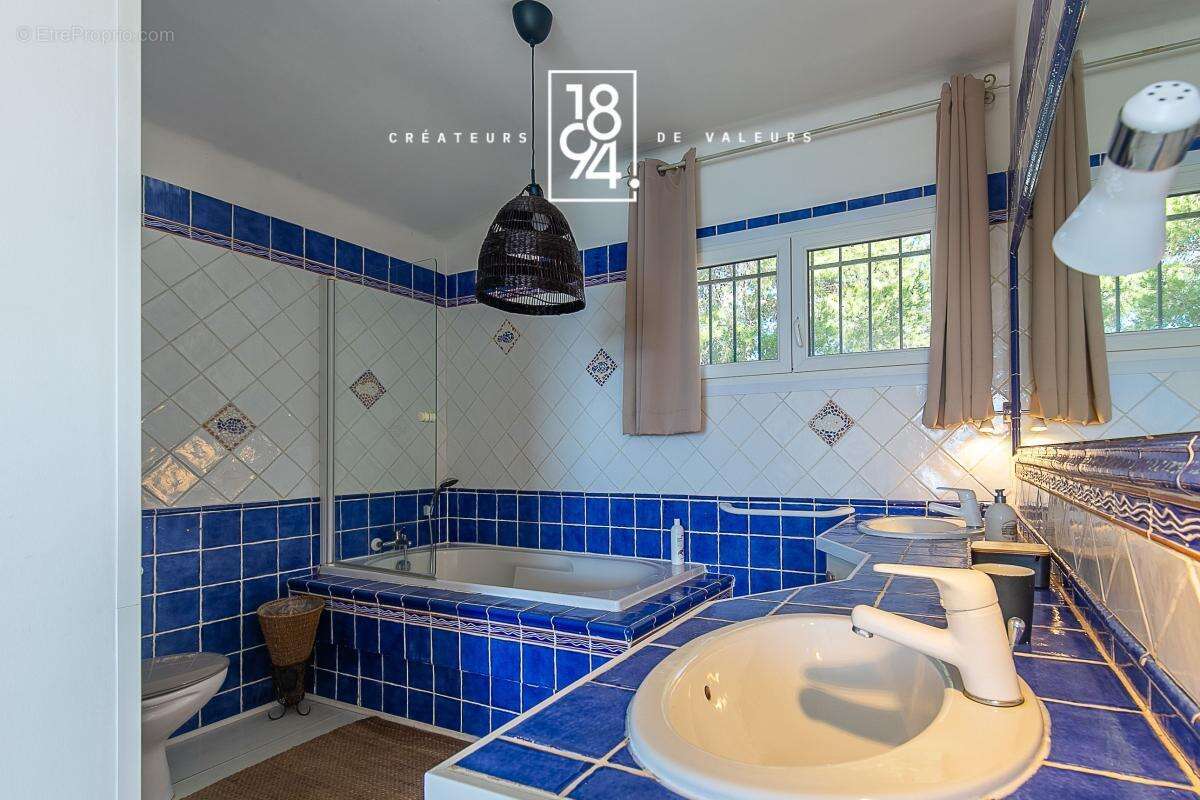 Maison à CARRY-LE-ROUET