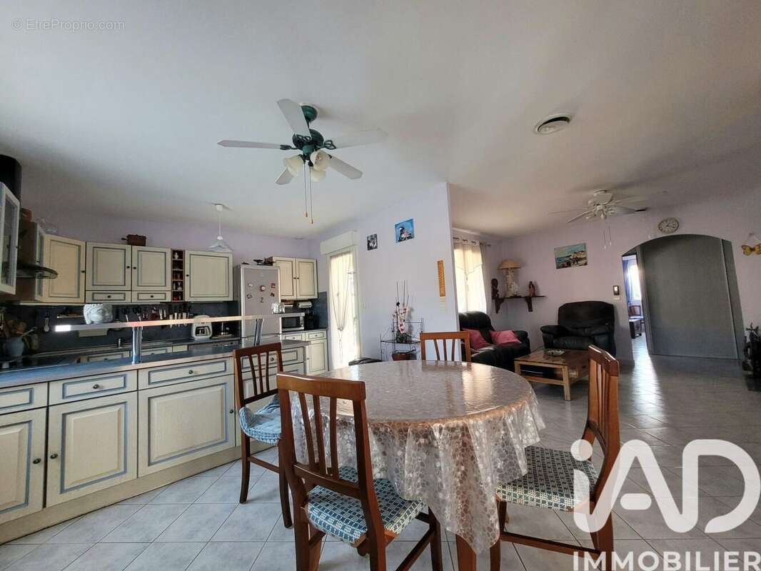 Photo 3 - Maison à ROUJAN