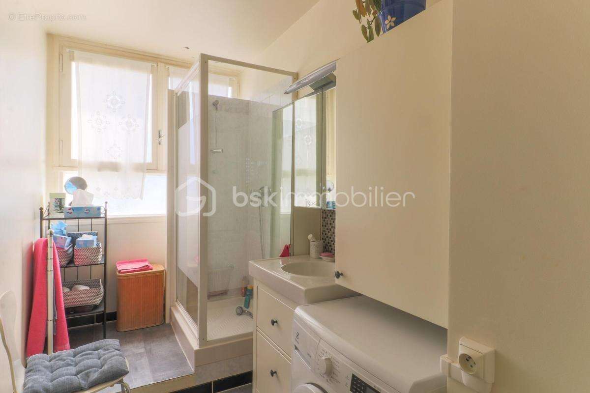 Appartement à SAINT-MICHEL-SUR-ORGE