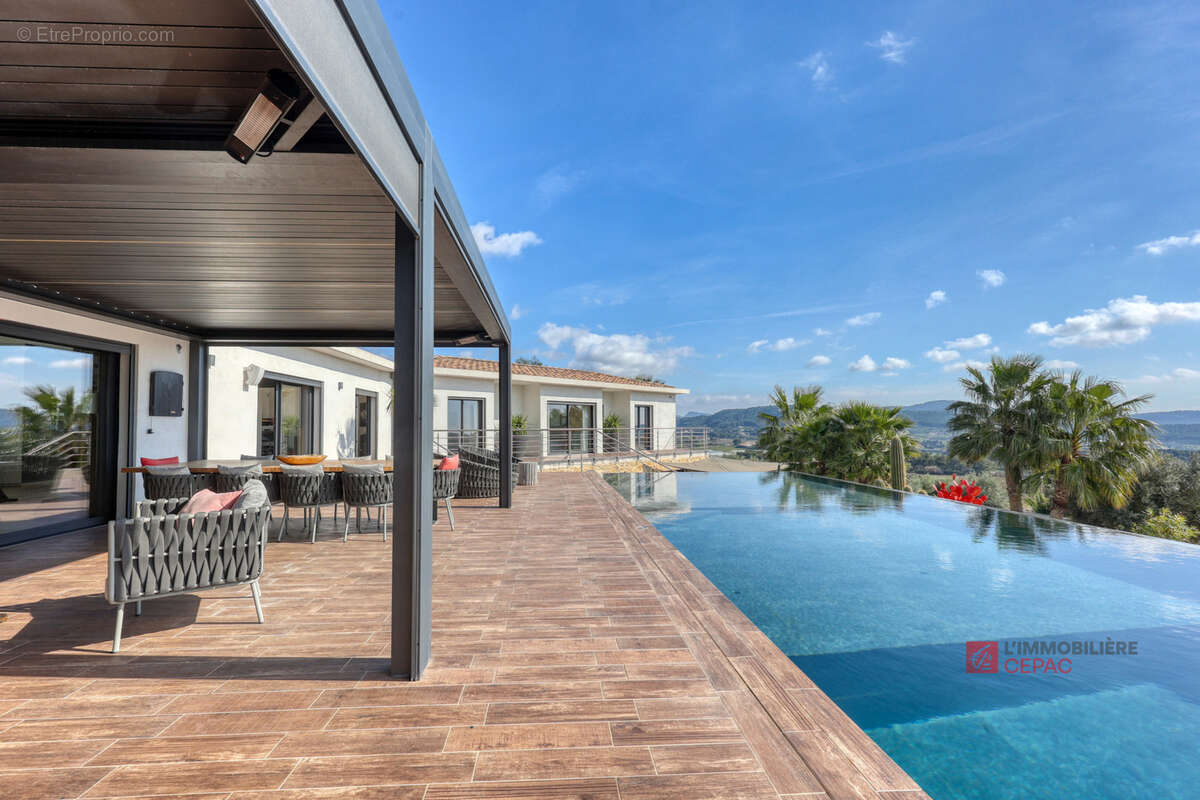 Maison à LA CADIERE-D'AZUR