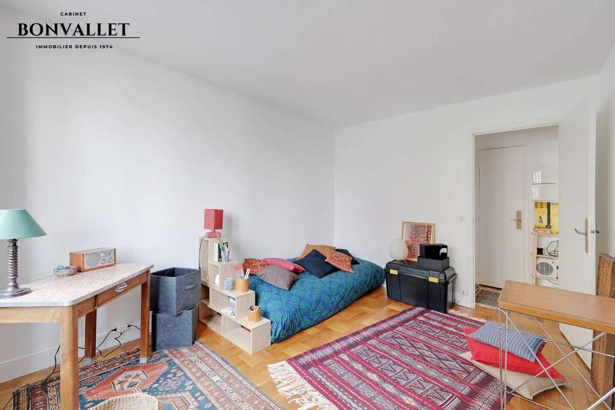 Appartement à PARIS-15E