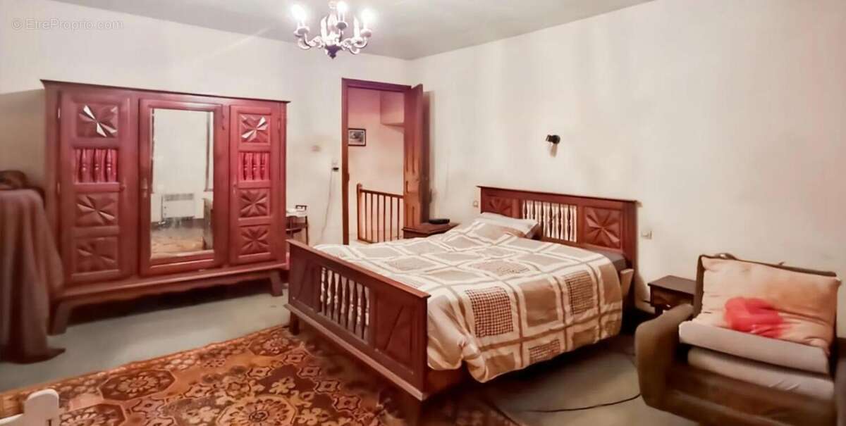 Maison à SARRANCOLIN