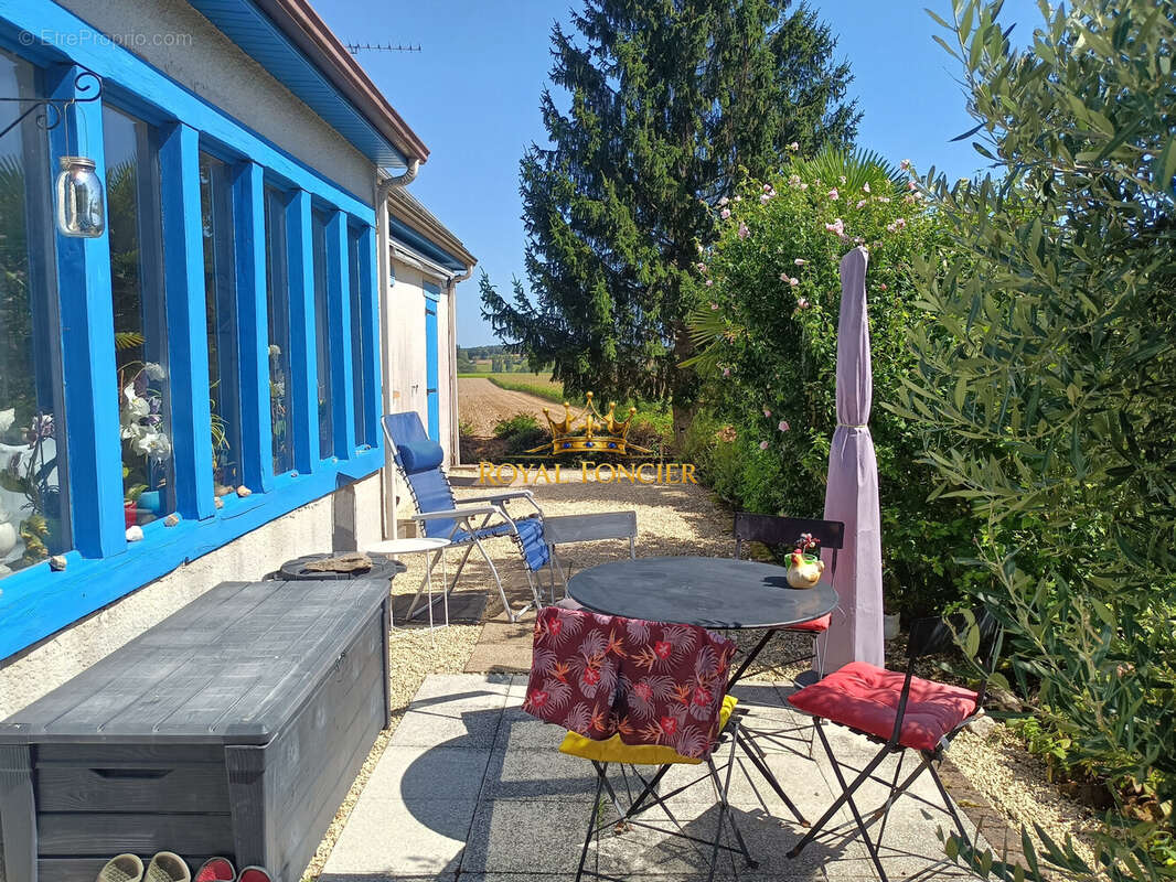 Maison 244 m² à Chatellerault  - photo 4