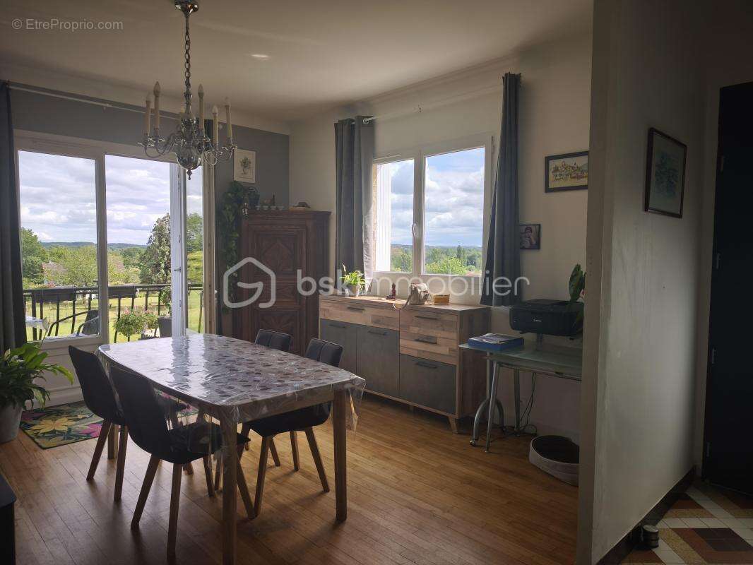 Maison 103 m² à Montpon-Menesterol  - photo 6