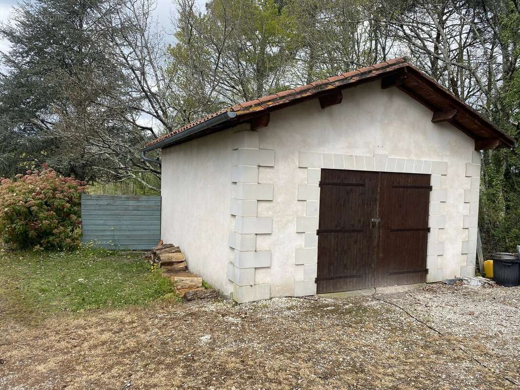 Maison à SAINT-PRIVAT-DES-PRES