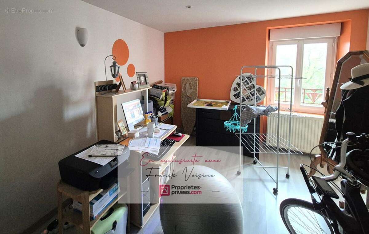 Maison à LES HERBIERS