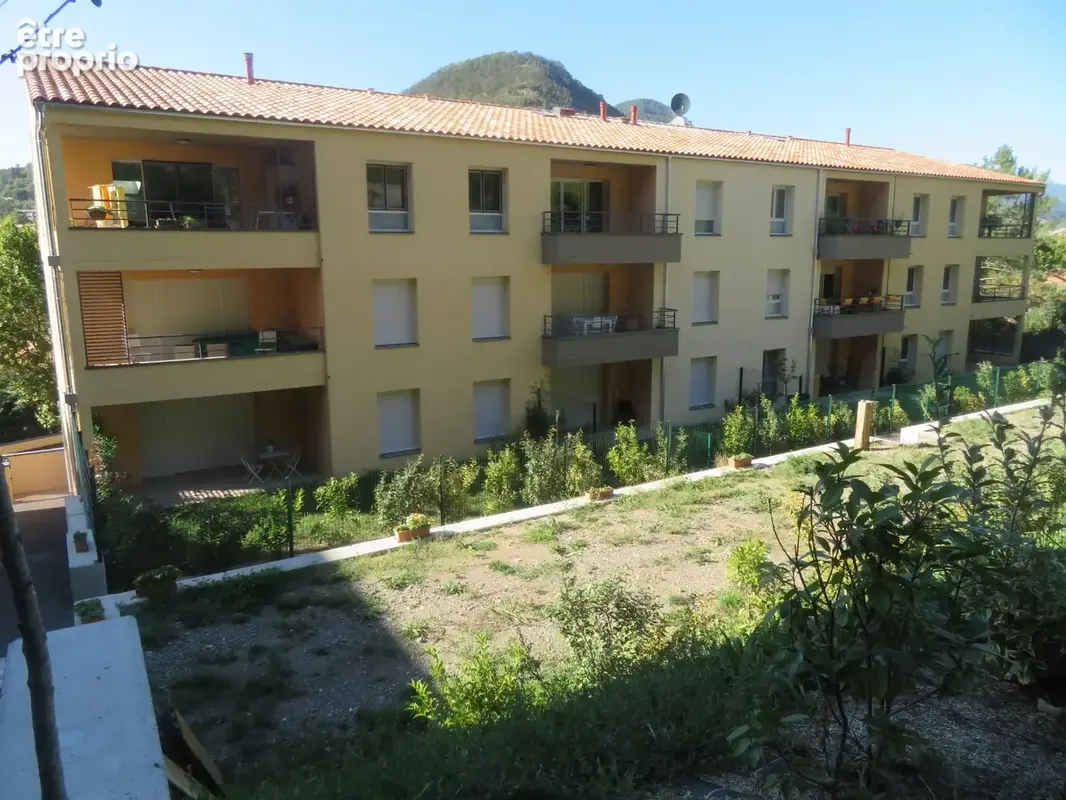 APPARTEMENT T3 en résidence sécurisée de 67 m2 à DIGNE LES BAINS (04) - photo 4