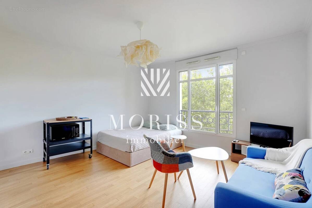 Appartement à NEUILLY-SUR-SEINE