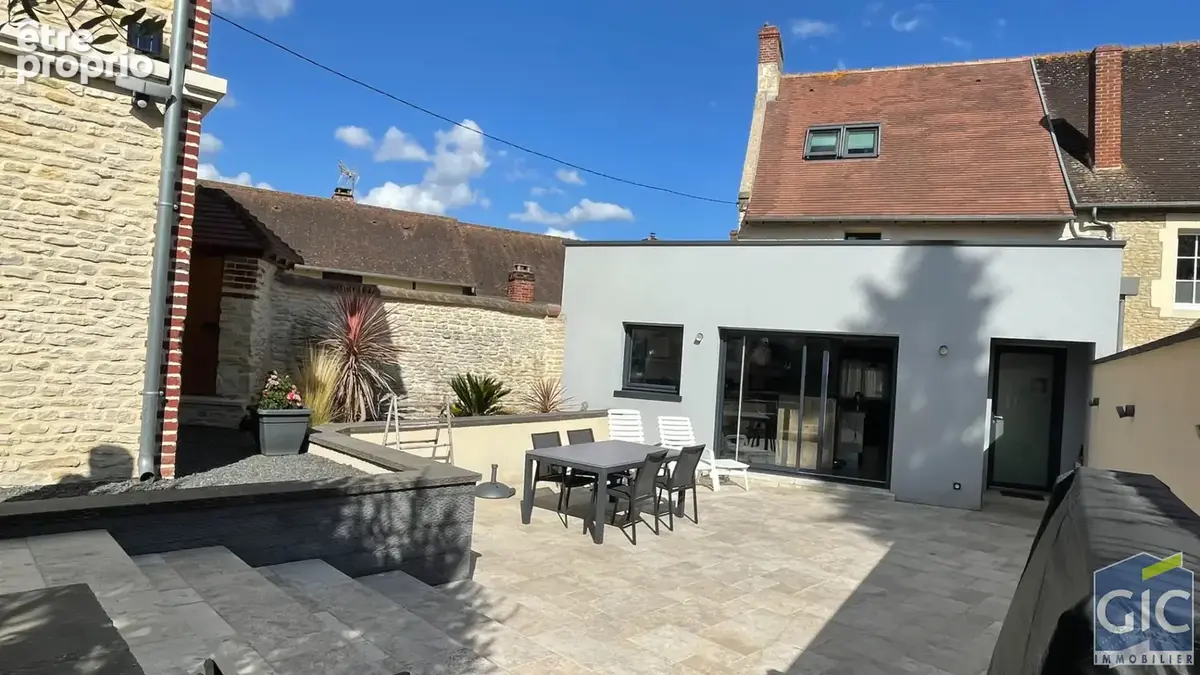 Charmante maison de caractère au coeur du Pays d'Auge avec dépendance - photo 2