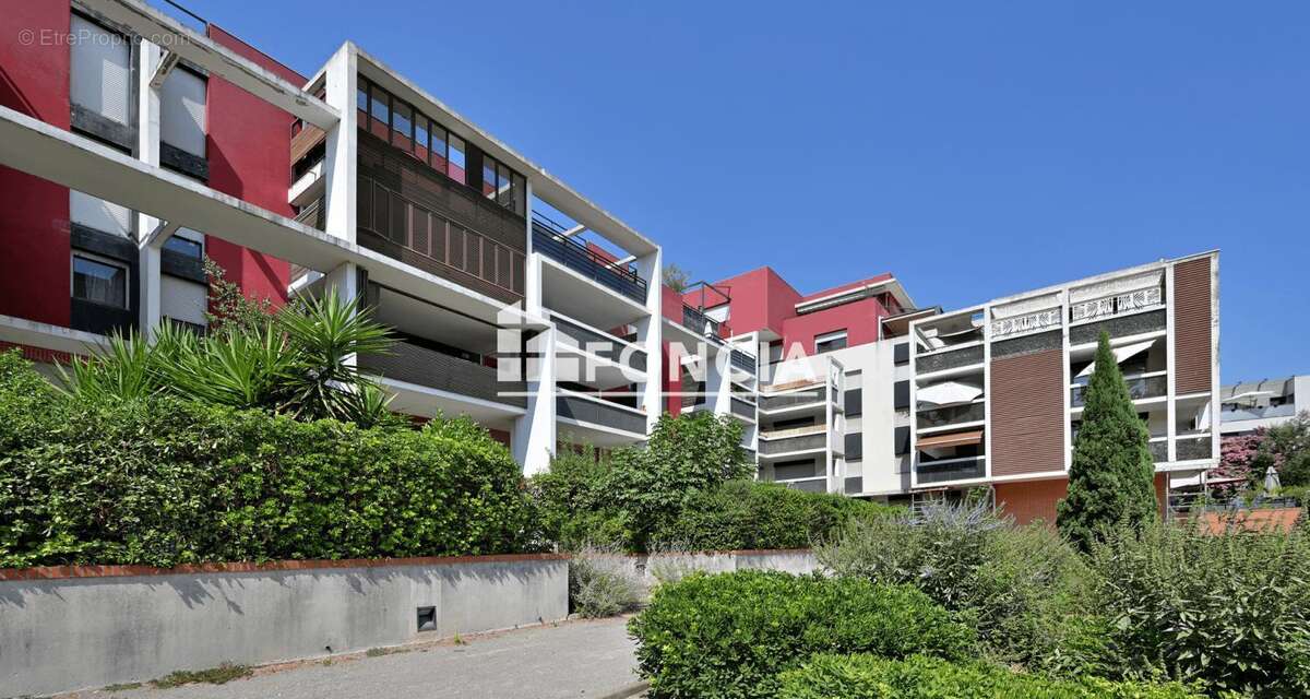 Montpellier Quartier OVALIE : Beau T2 avec terrasse et garage - photo 15