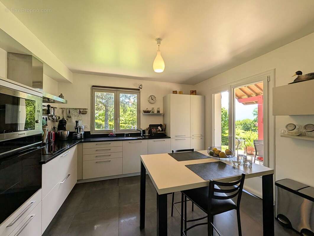 Maison à AIX-LES-BAINS