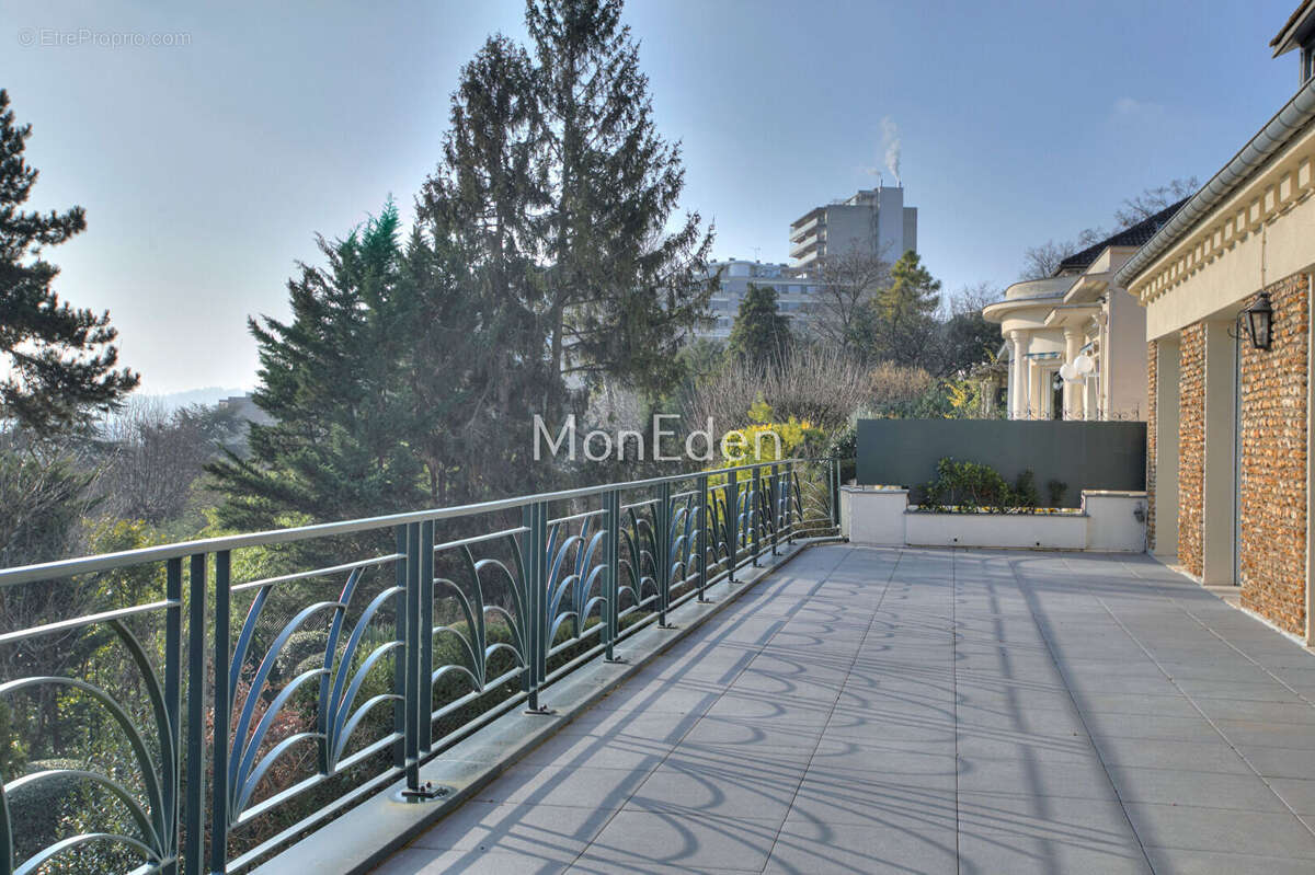 Maison à SAINT-CLOUD