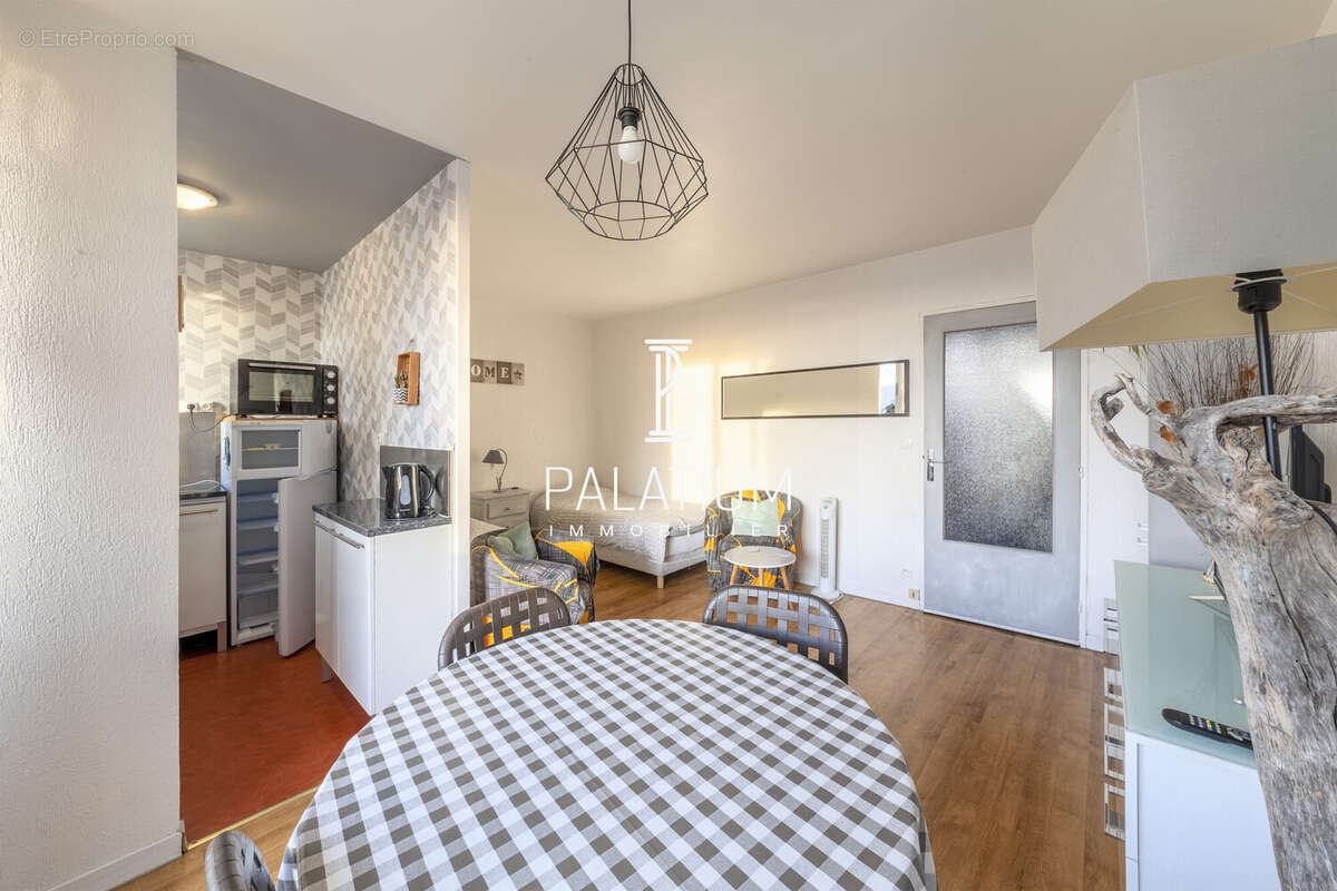 Appartement à GREOUX-LES-BAINS