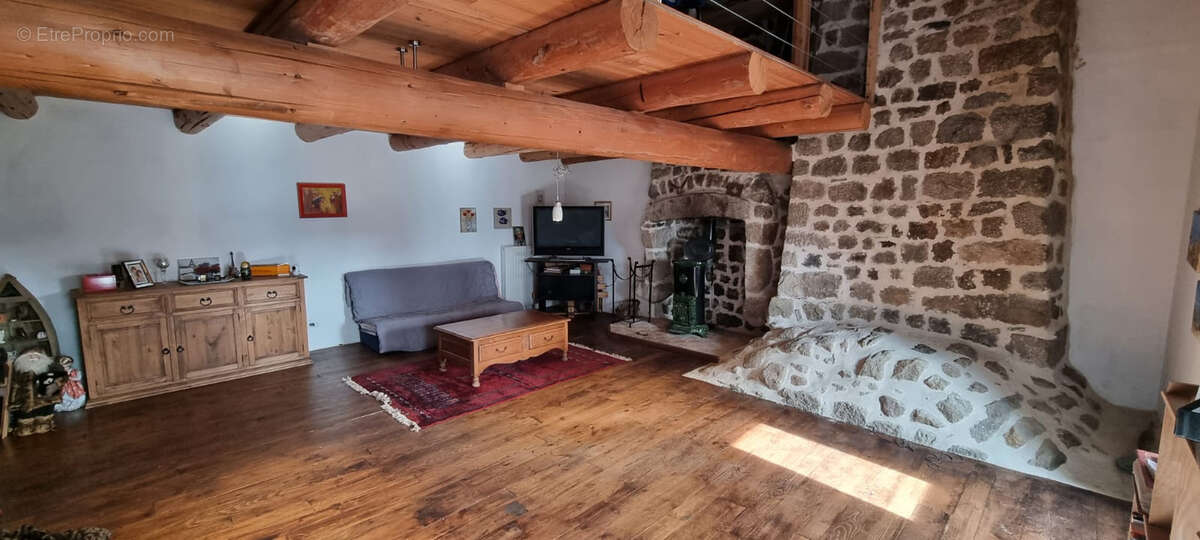 Maison à LE CHAMBON-SUR-LIGNON