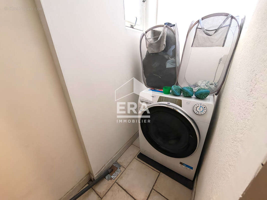 Appartement à MARSEILLE-5E