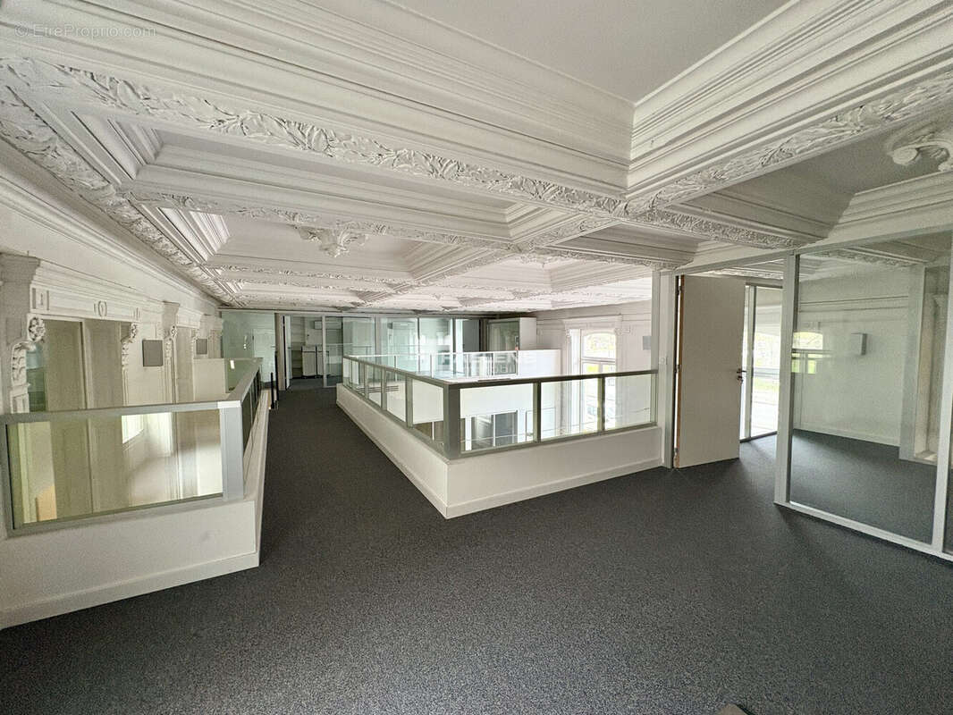 Commerce 220 m² à Lille  - photo 9