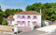 Photo 1 - Maison à GENSAC-LA-PALLUE