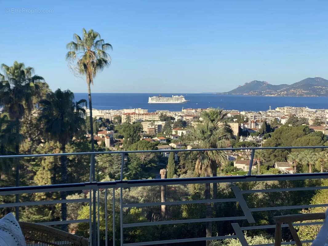 Appartement à CANNES