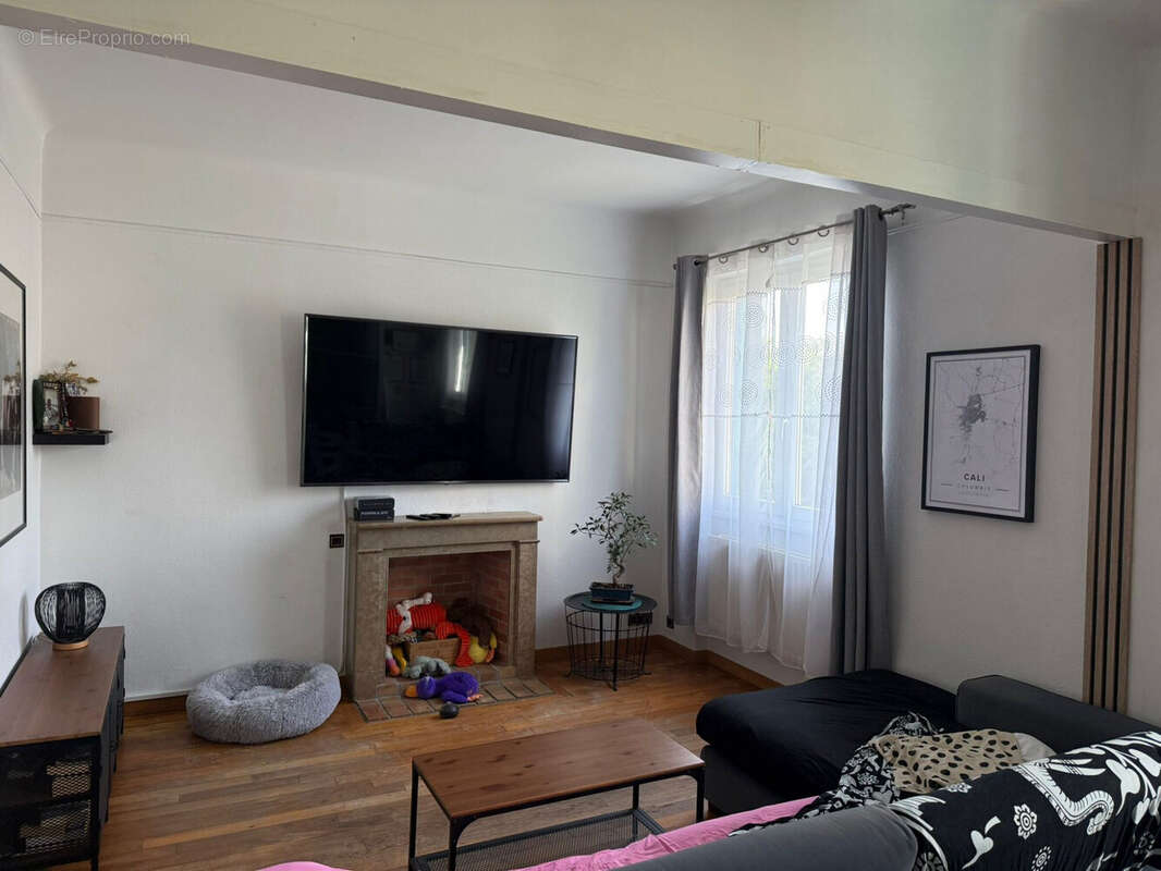 Appartement à VILLE-LA-GRAND