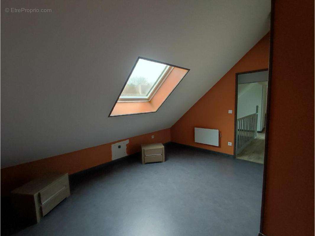 Maison 125 m² à Gesnes-Le-Gandelin  - photo 13