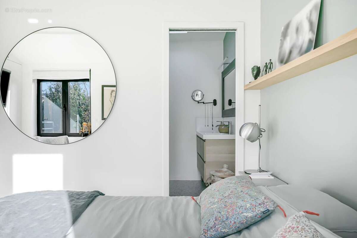 Appartement à SURESNES