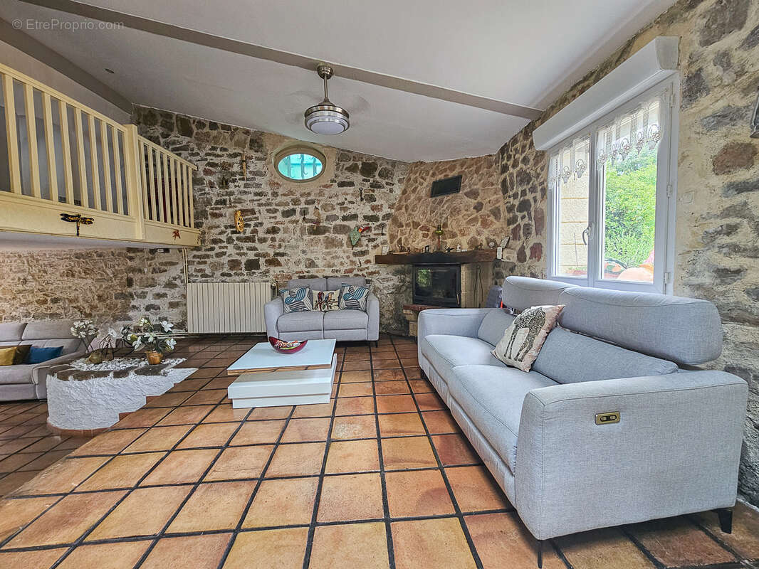 Maison à LORGUES