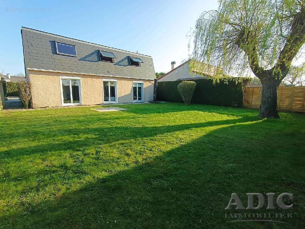 Maison 152 m² à Dammartin-En-Goele  - photo 2