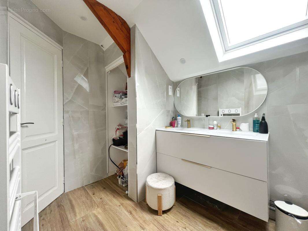 Maison à SAINT-CYR-L'ECOLE