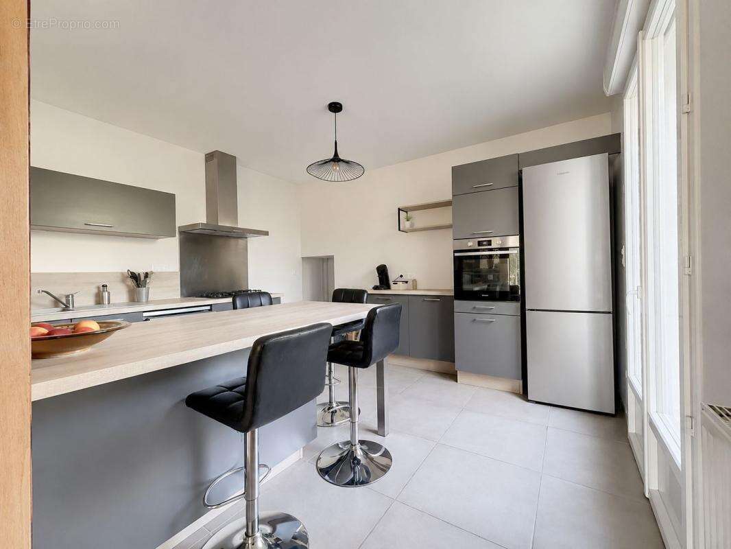 À vendre – Gevrey-Chambertin  Maison familiale entièrement rénovée de 182 m² 5 chambres - photo 18