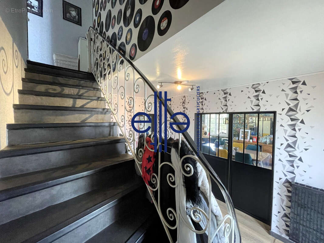 Maison à COULOUNIEIX-CHAMIERS