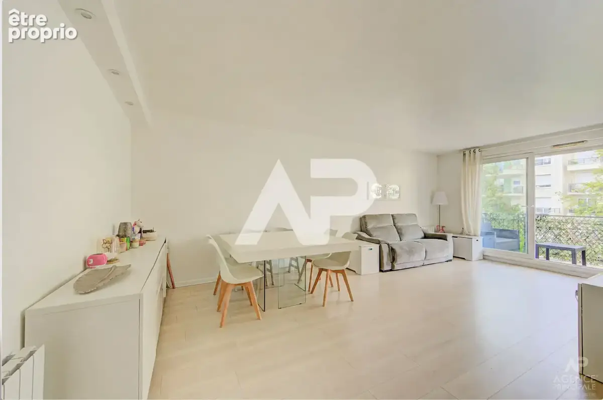 Appartement Rueil Malmaison 3 pièce(s) 72.9 m2 - photo 2