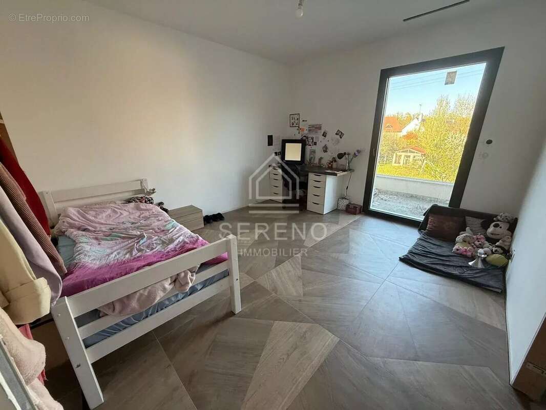 Appartement à POMPONNE