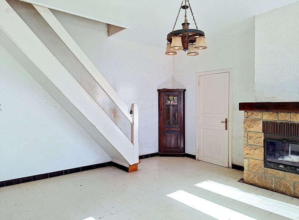 Maison à CRESPIN