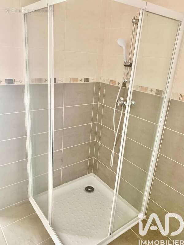 Photo 9 - Appartement à SAVIGNY-SUR-ORGE