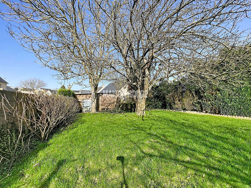 Maison à MINIAC-MORVAN