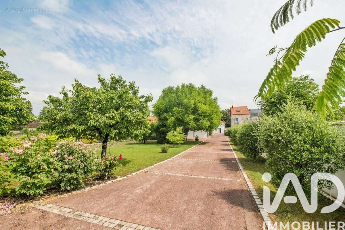 Photo 2 - Maison à MANSLE