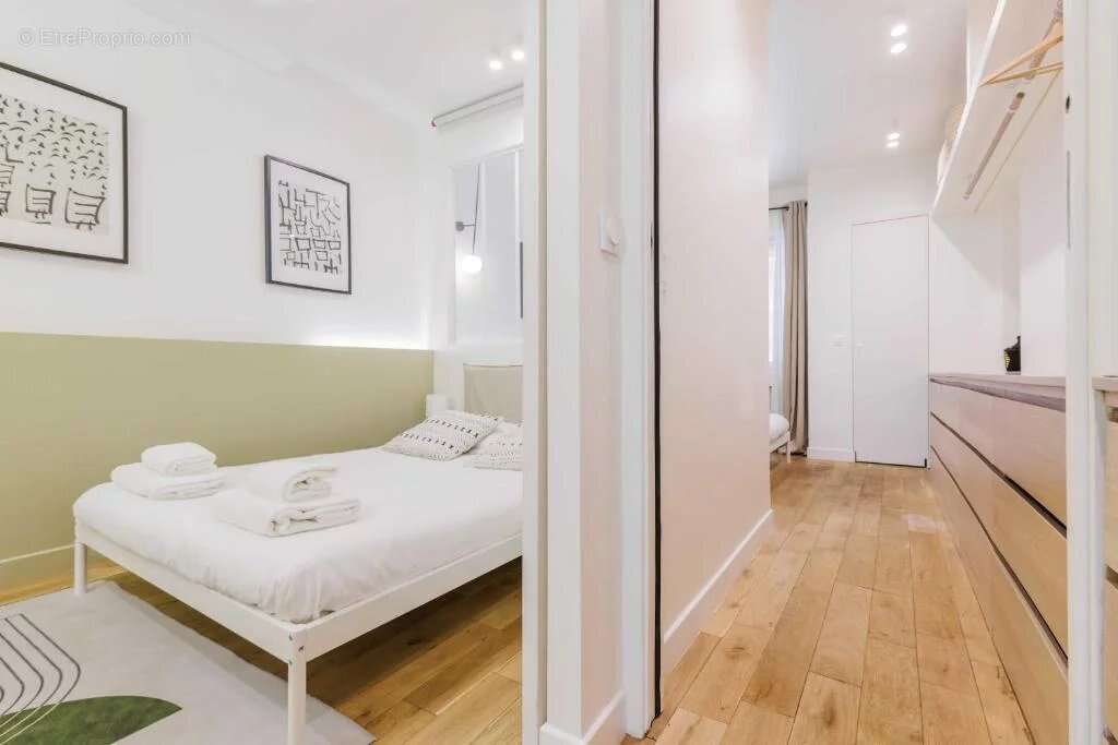 Appartement à PARIS-18E