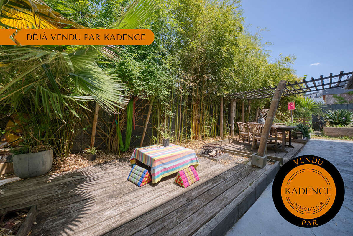 Maison à SAINT-JACQUES-DE-LA-LANDE