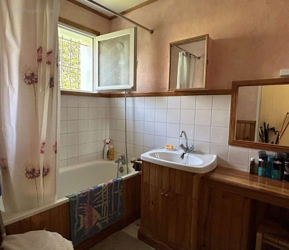 Maison à PONT-D'OUILLY