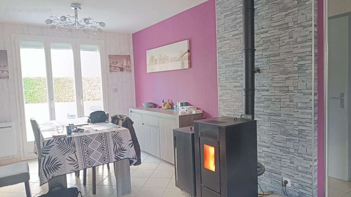 Maison à BOUZY-LA-FORET