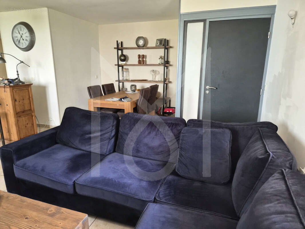 Appartement à AURIOL