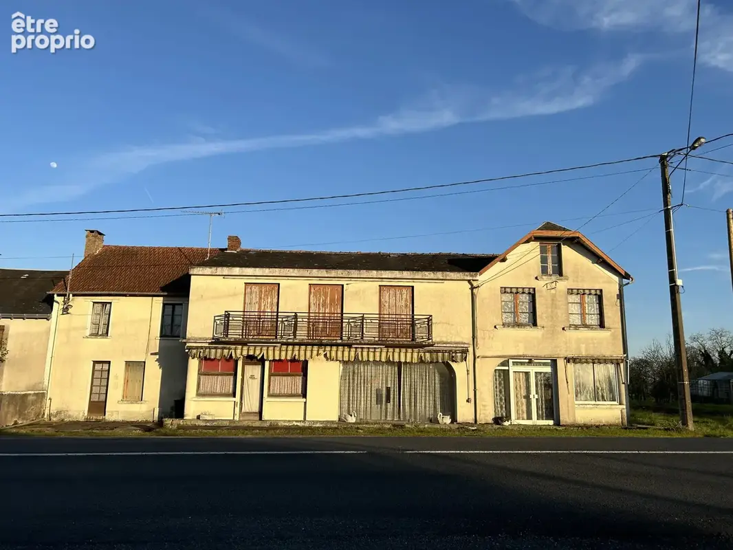 Commerce à MOUHET