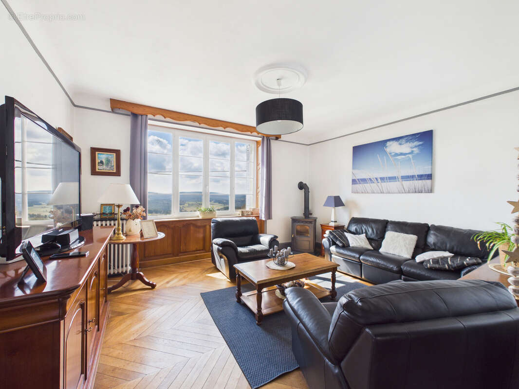 Maison à LA CHAISE-DIEU