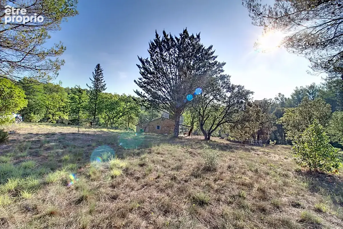 À VENDRE EN EXCLUSIVITÉ - TRANS-EN-PROVENCE - CABANON sur un terrain en zone naturelle de 1,7 hectares - photo 15