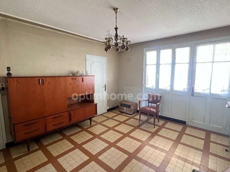 Maison à MORTAGNE-SUR-SEVRE