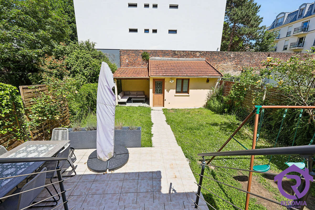 Maison à CHATILLON