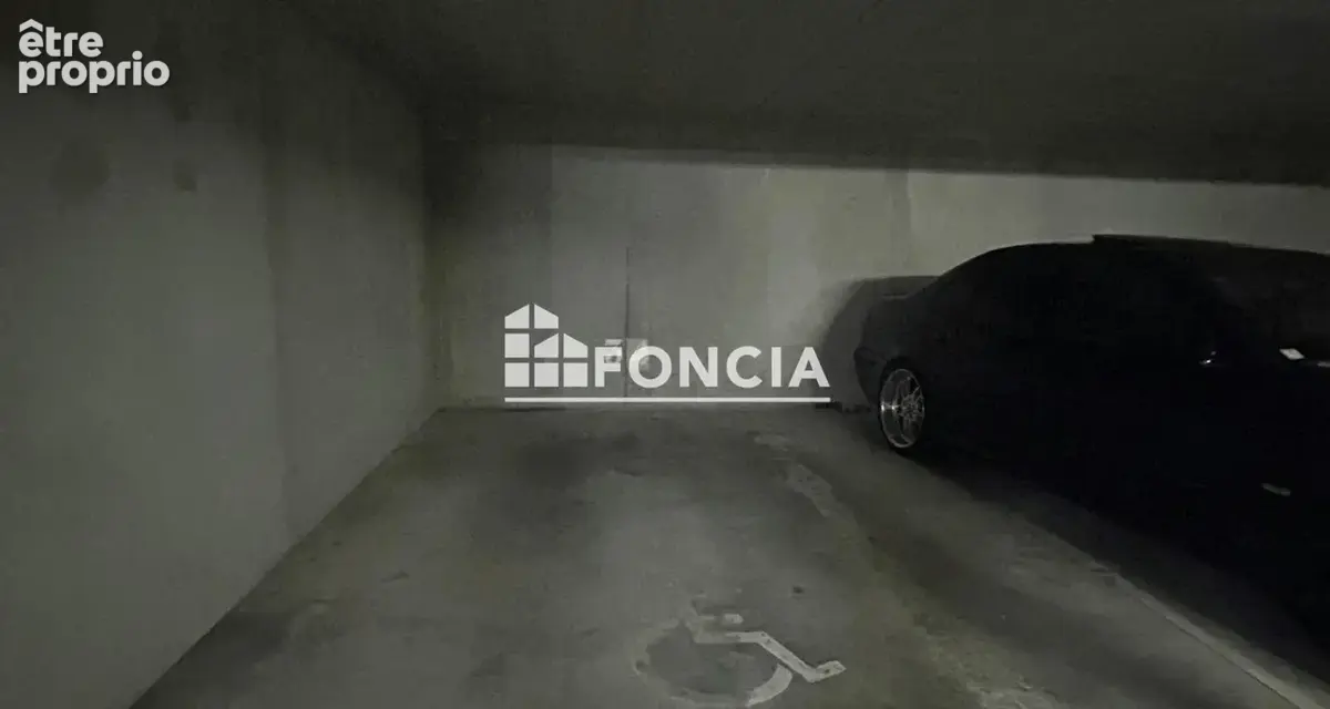 Universite, parking en sous-sol - photo 2