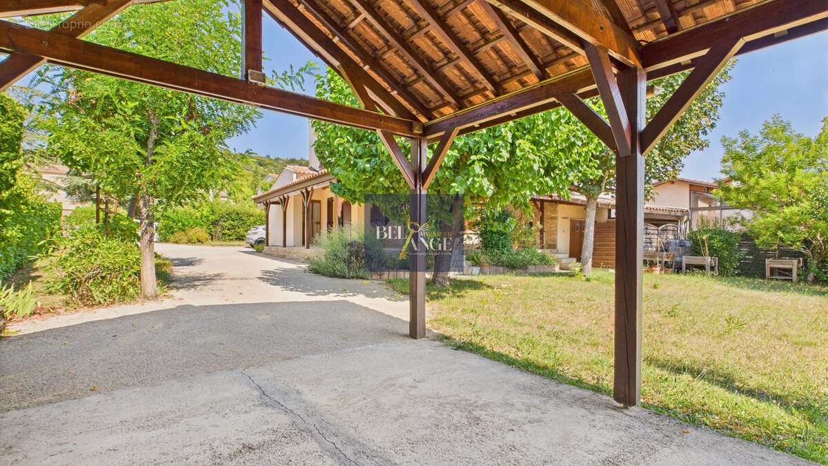 Maison à VALLON-PONT-D&#039;ARC