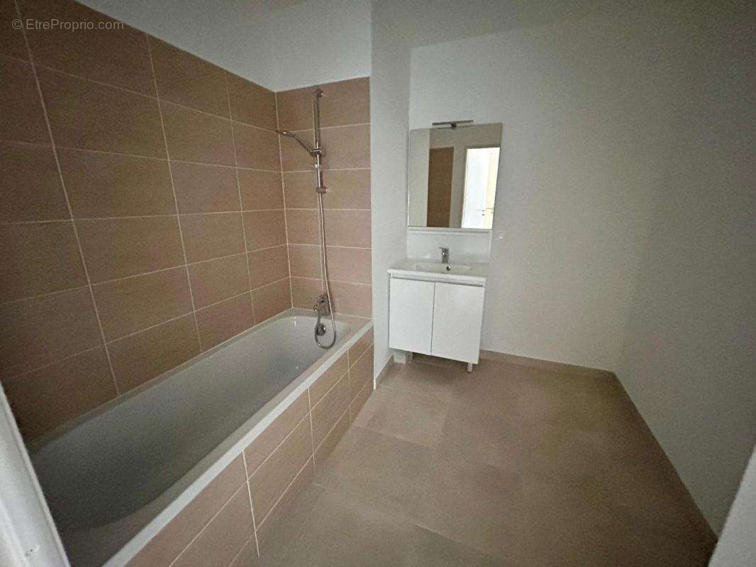 Appartement à FREJUS