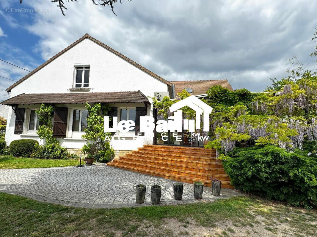 Maison à OSNY